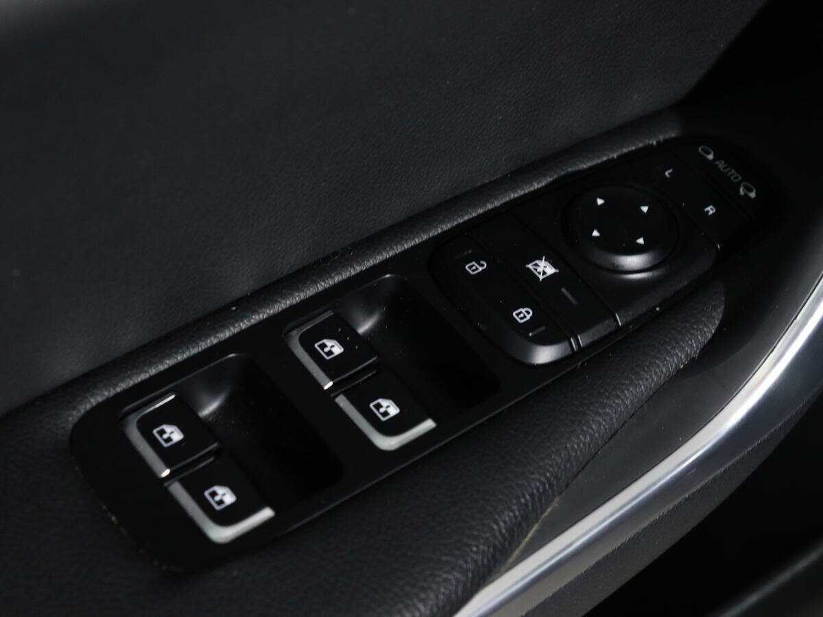 Купить Kia Stinger с пробегом. Фото: #17