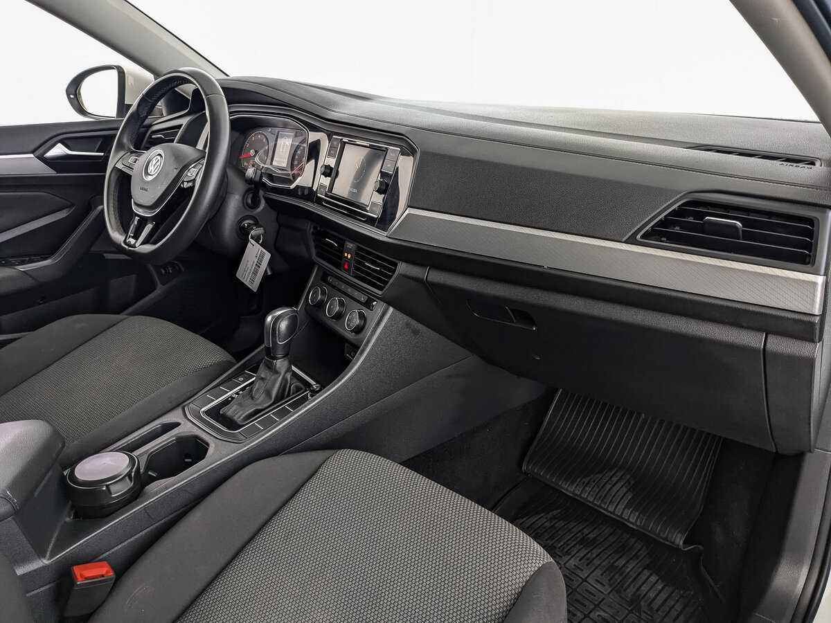 Купить Volkswagen Jetta с пробегом. Фото: #8