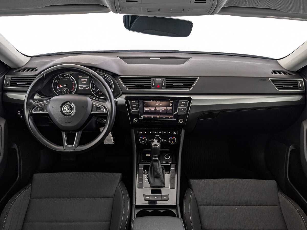 Купить Skoda Superb с пробегом. Фото: #11
