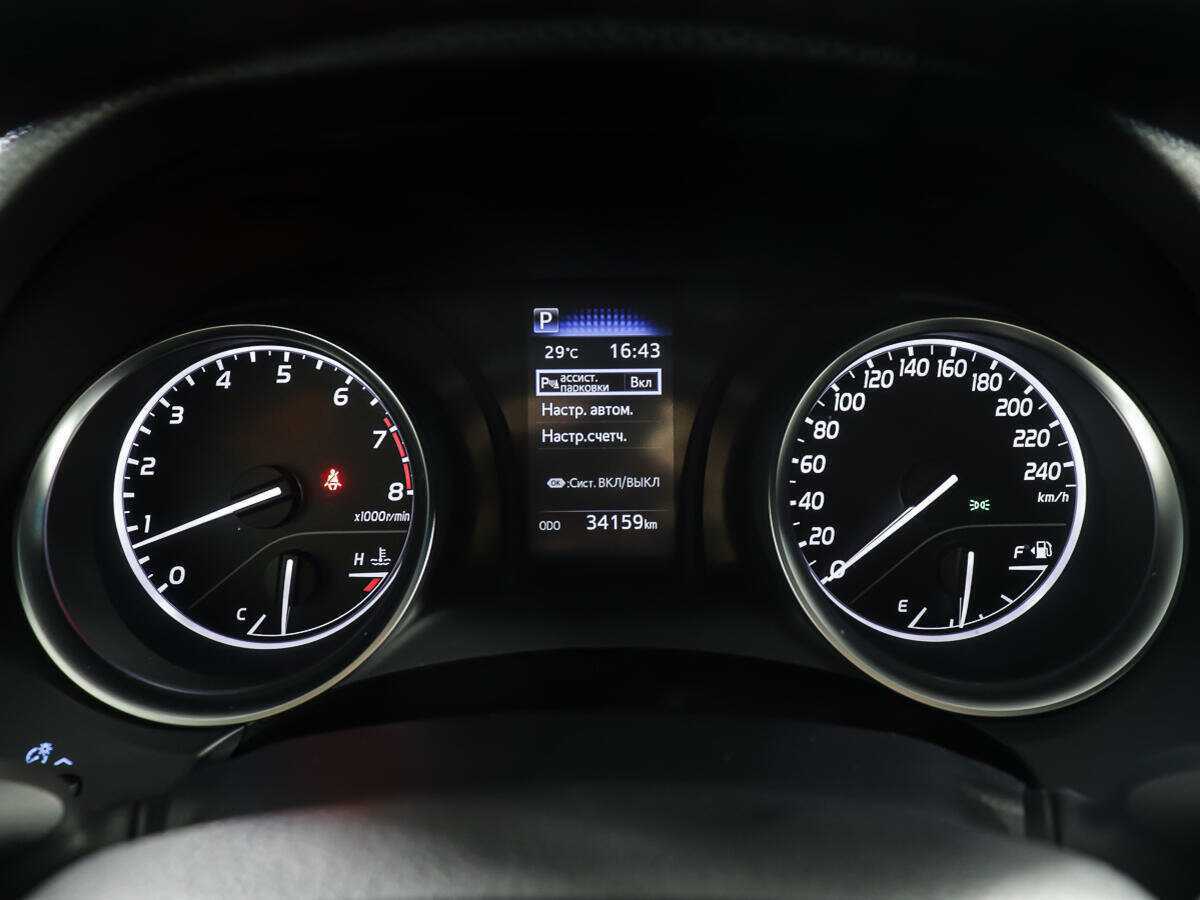 Купить Toyota Camry с пробегом. Фото: #11