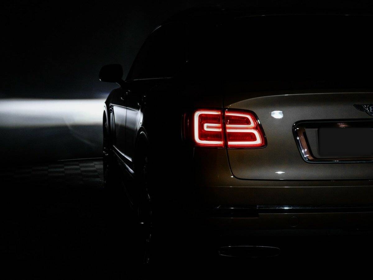 Купить Bentley Bentayga с пробегом. Фото: #31