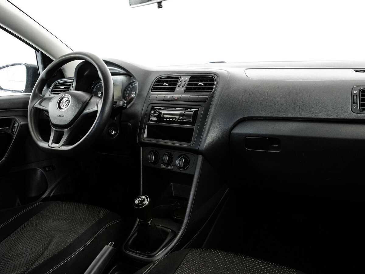 Купить Volkswagen Polo с пробегом. Фото: #6