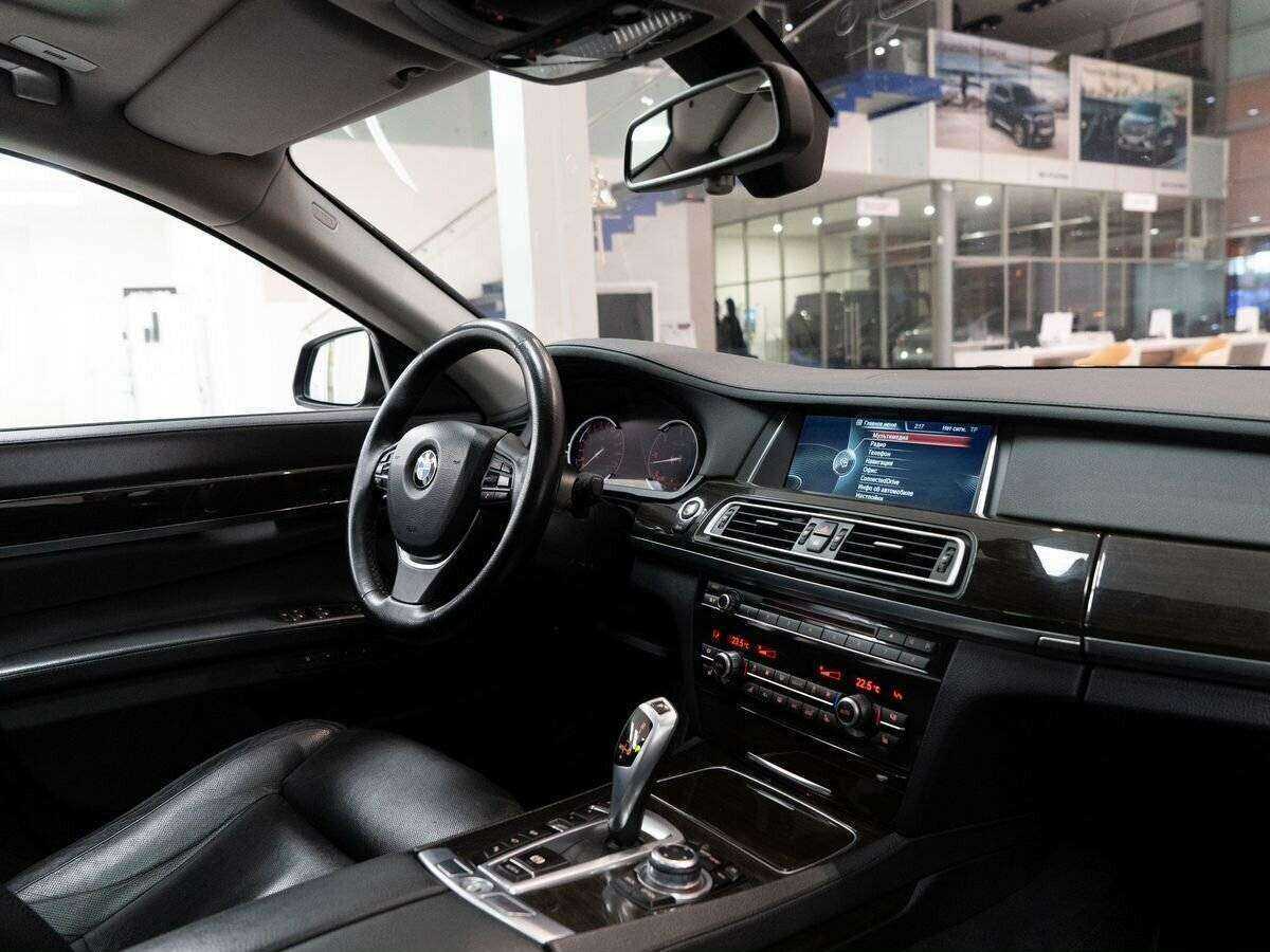 Купить BMW 7 серии с пробегом. Фото: #21