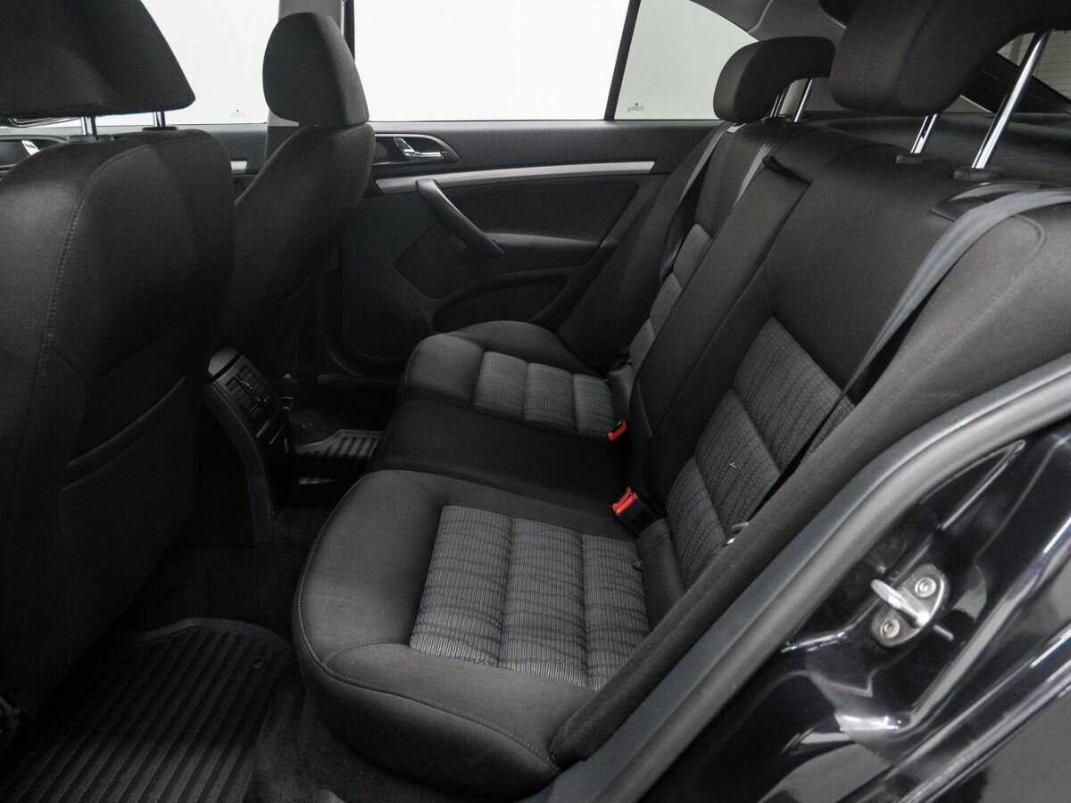 Купить Skoda Octavia с пробегом. Фото: #11