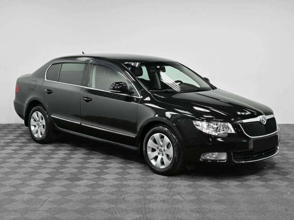 Купить Skoda Superb с пробегом. Фото: #2