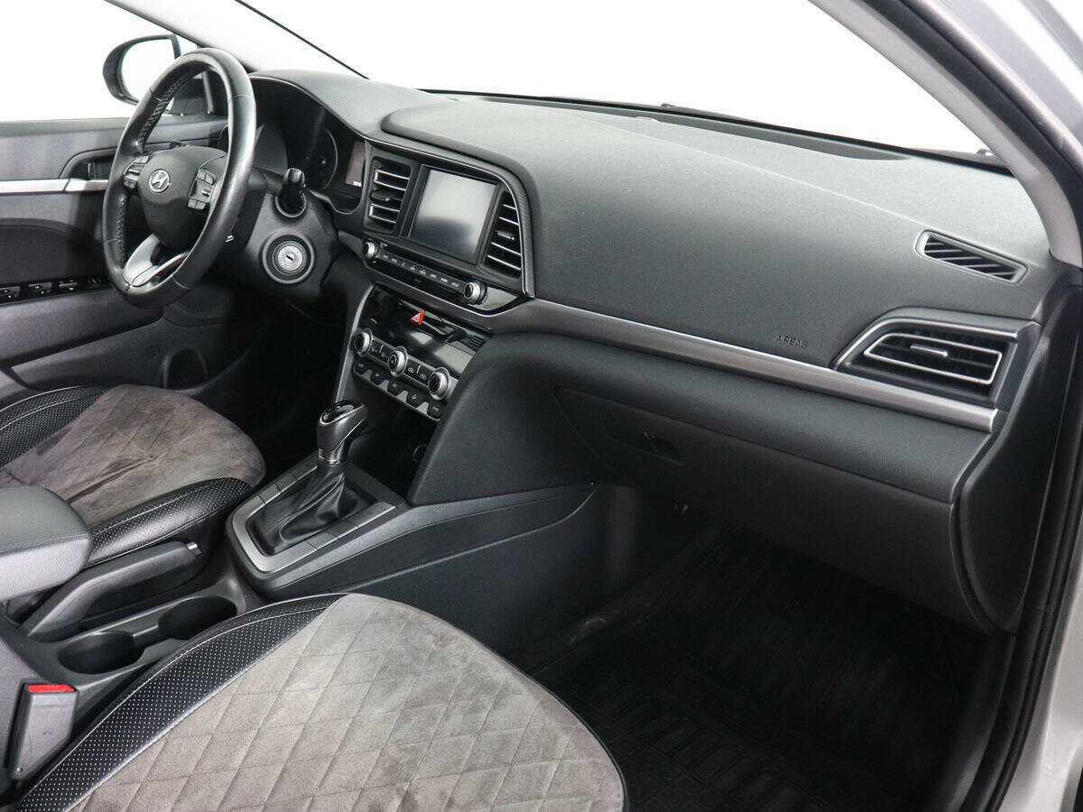 Купить Hyundai Elantra с пробегом. Фото: #9