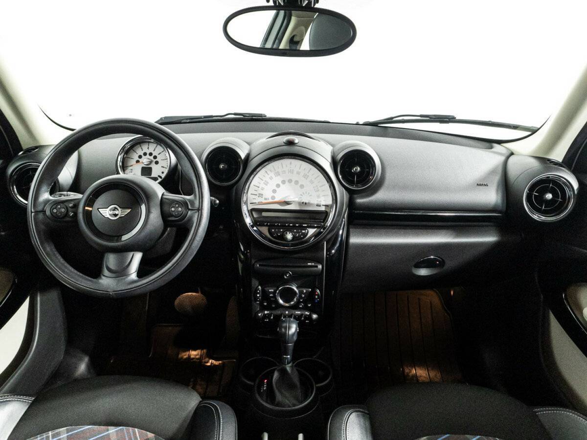 Купить Mini Paceman с пробегом. Фото: #12