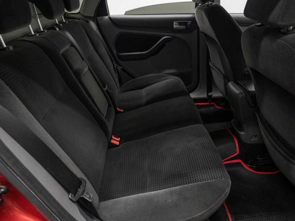 Купить Ford Focus с пробегом. Фото: #8