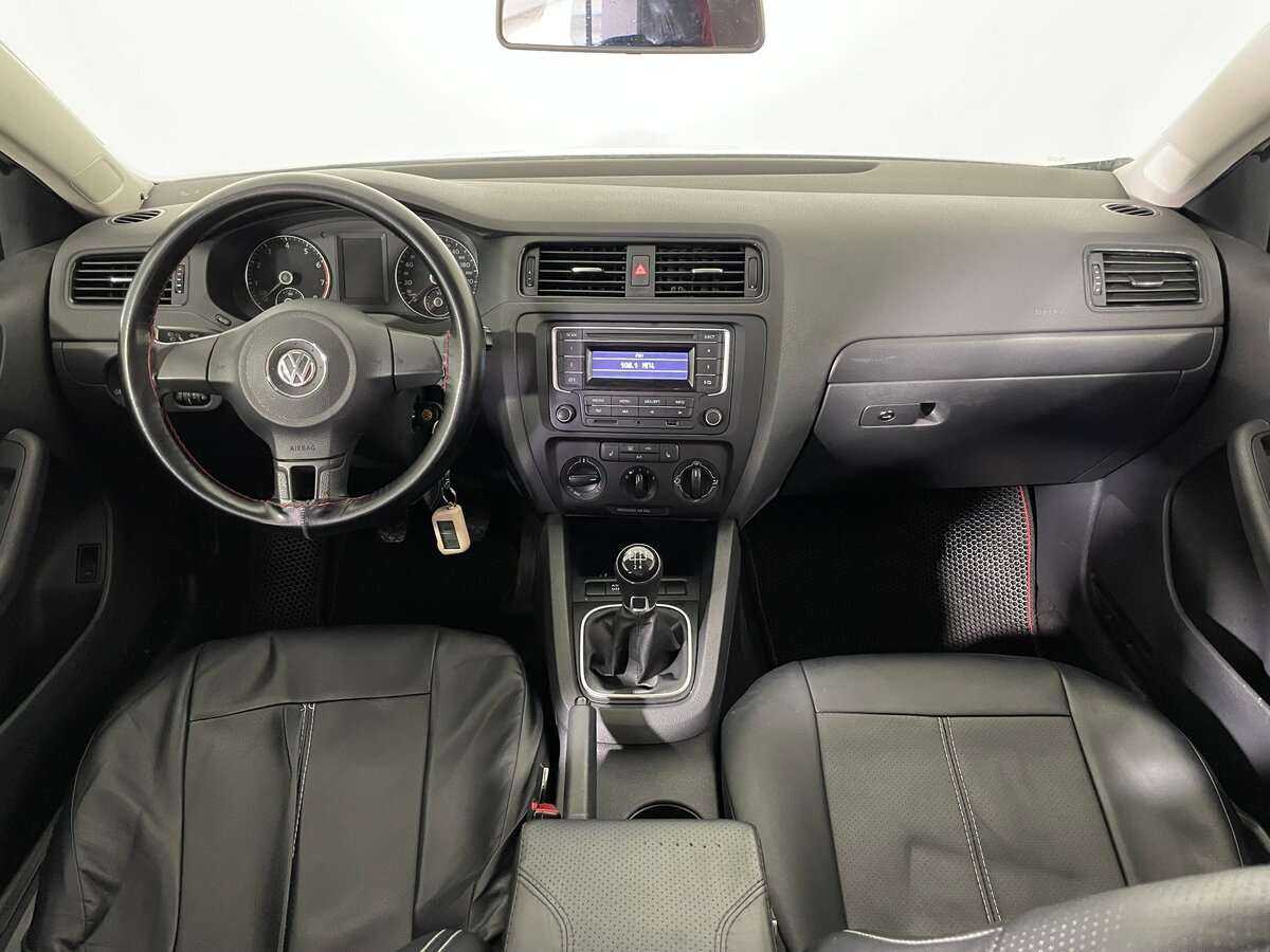 Купить Volkswagen Jetta с пробегом. Фото: #8