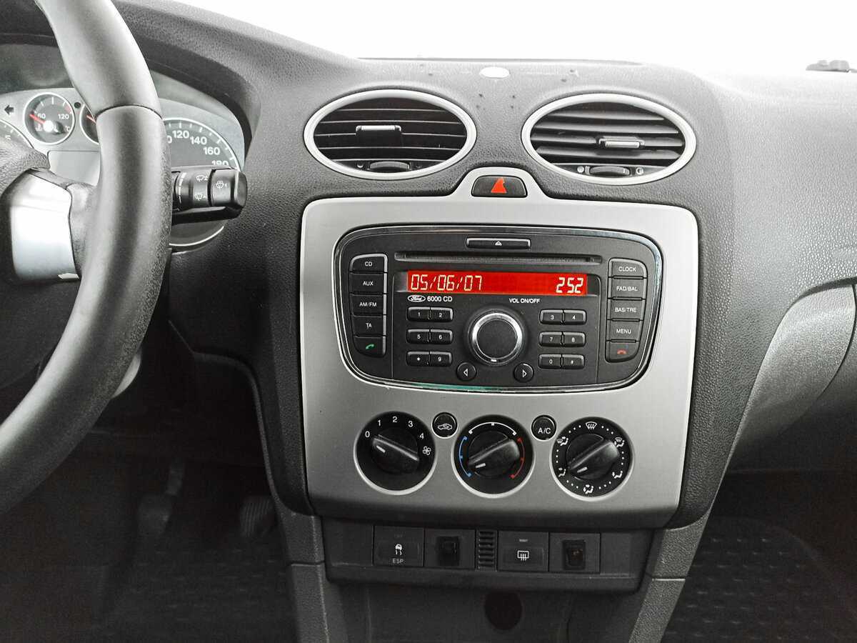 Купить Ford Focus с пробегом. Фото: #10
