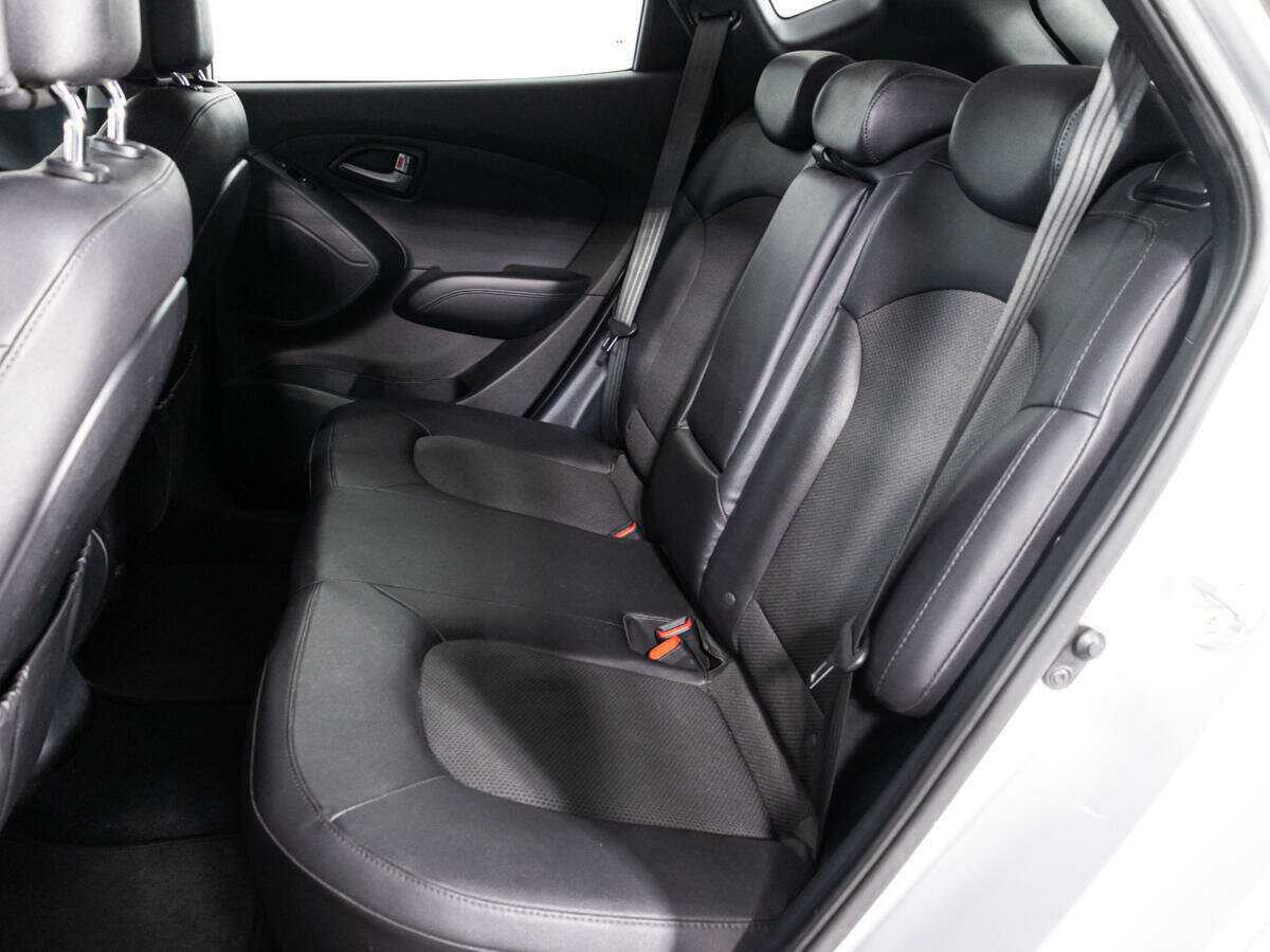Купить Hyundai ix35 с пробегом. Фото: #9