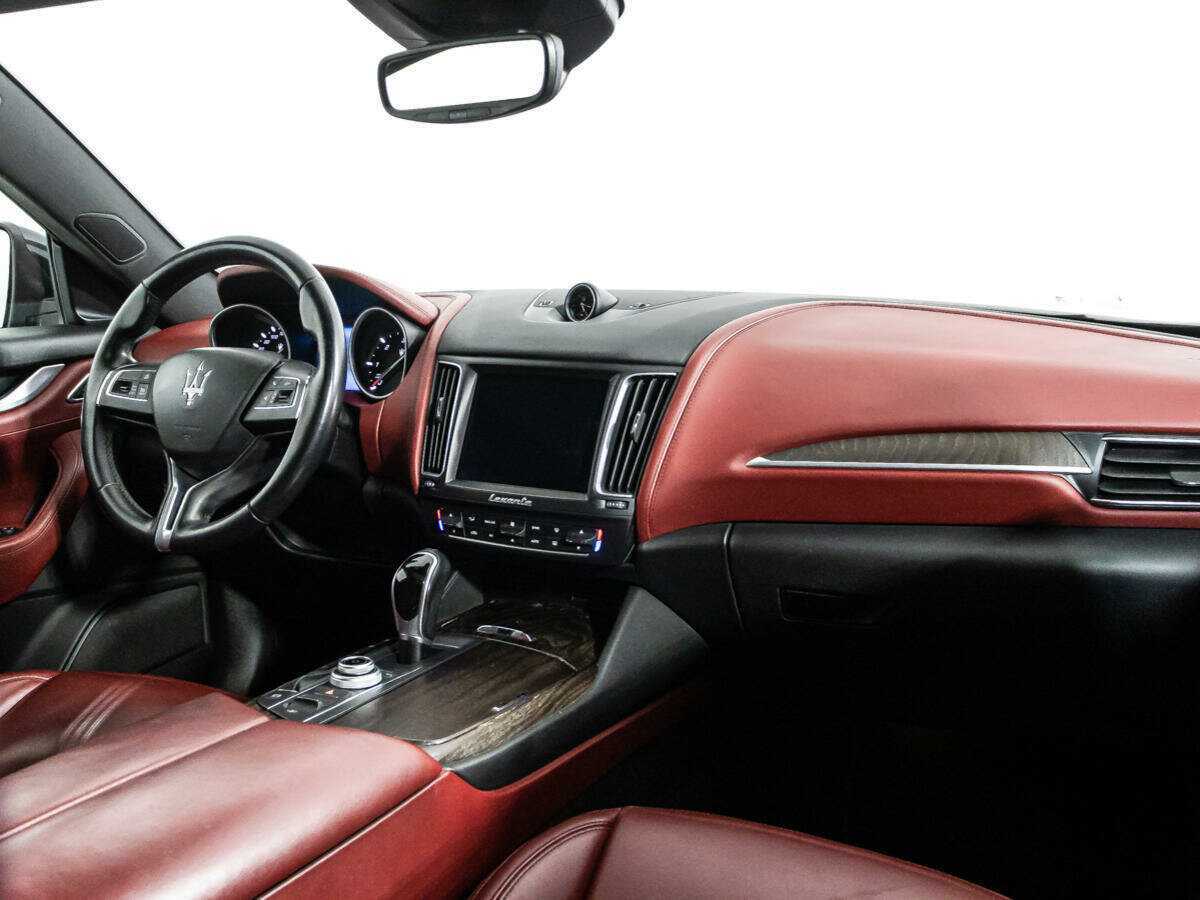 Купить Maserati Levante с пробегом. Фото: #8