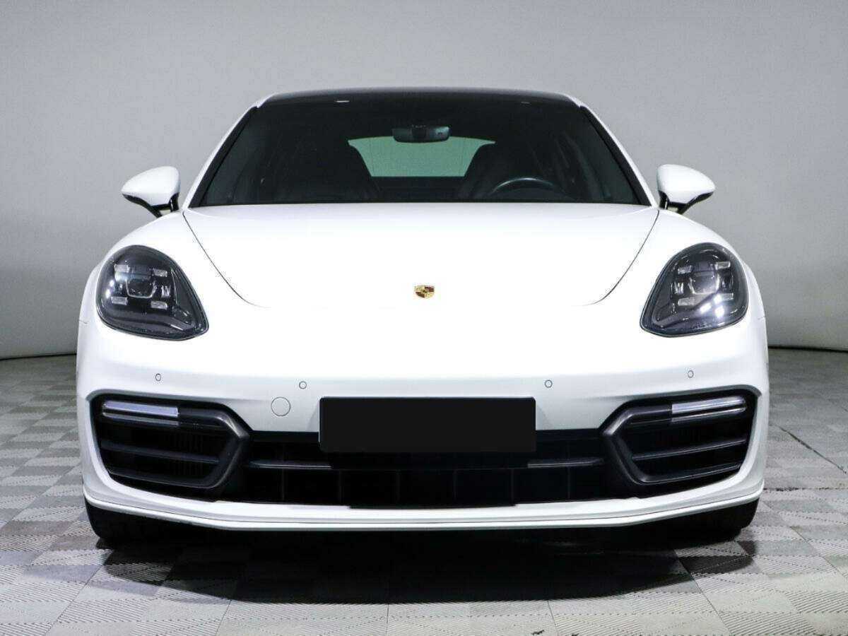 Купить Porsche Panamera с пробегом. Фото: #1