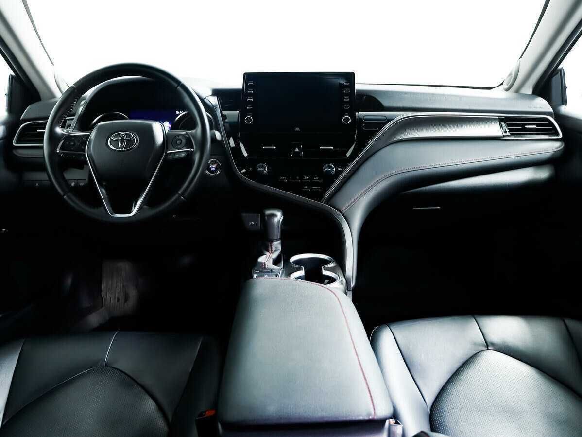 Купить Toyota Camry с пробегом. Фото: #8