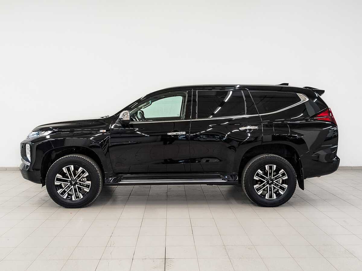 Купить Mitsubishi Montero Sport с пробегом. Фото: #7