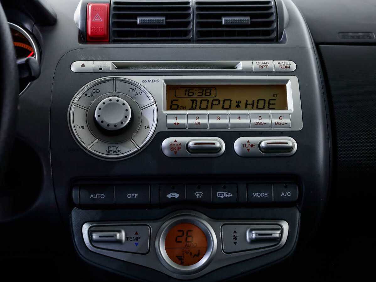 Купить Honda Jazz с пробегом. Фото: #12