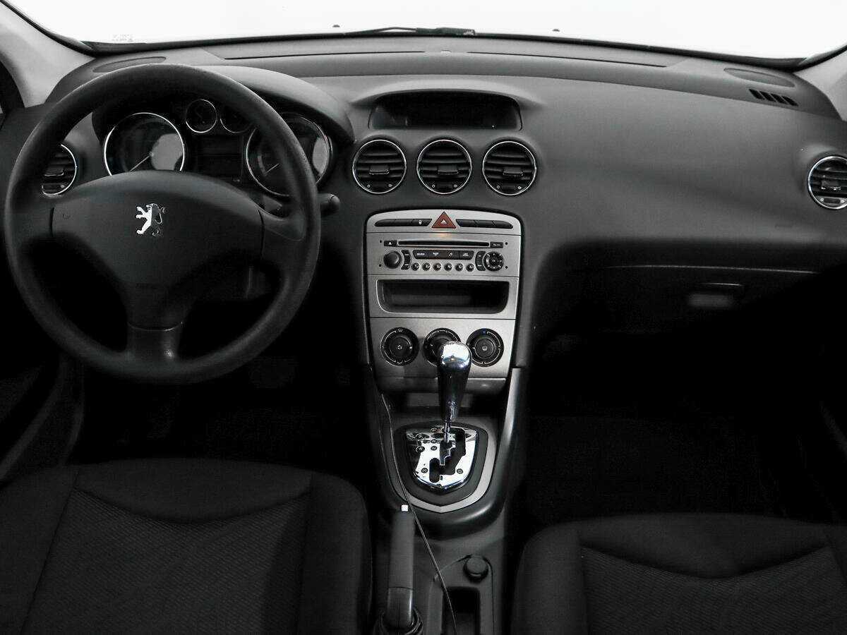 Купить Peugeot 308 с пробегом. Фото: #10