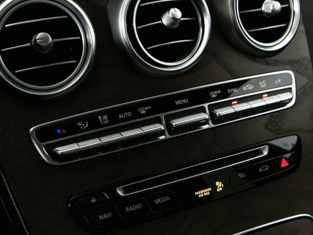 Купить Mercedes-Benz GLC с пробегом. Фото: #18