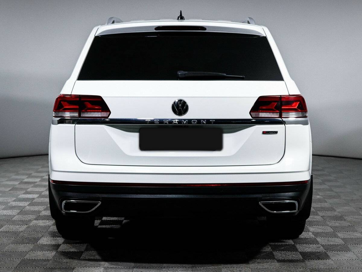 Купить Volkswagen Teramont с пробегом. Фото: #5