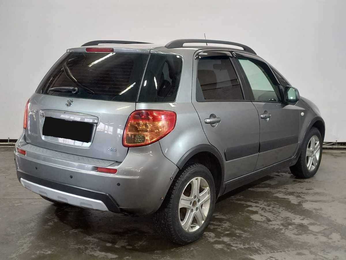 Купить Suzuki SX4 с пробегом. Фото: #4