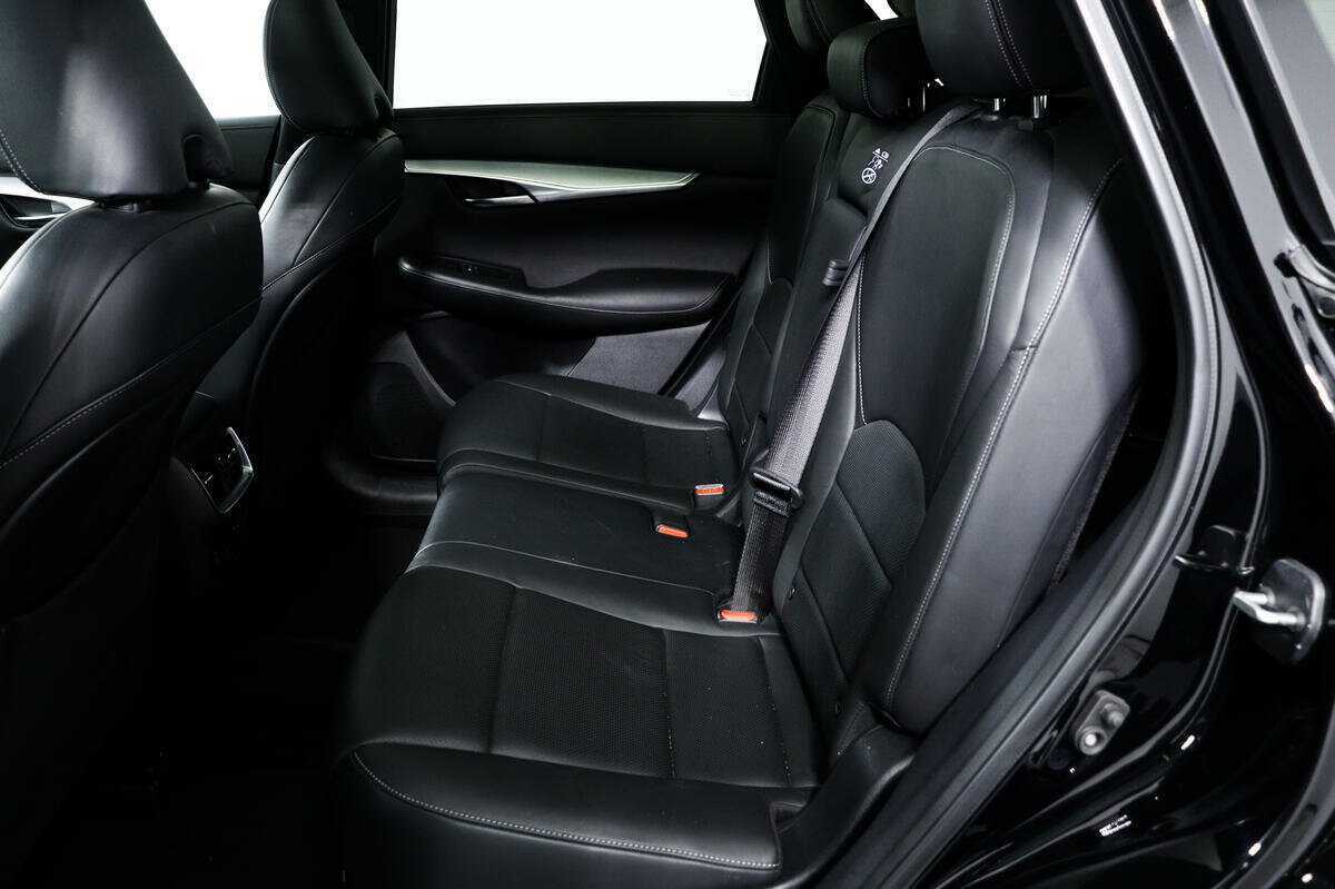 Купить Infiniti QX50 с пробегом. Фото: #11