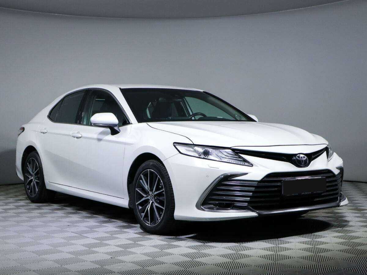 Купить Toyota Camry с пробегом. Фото: #2