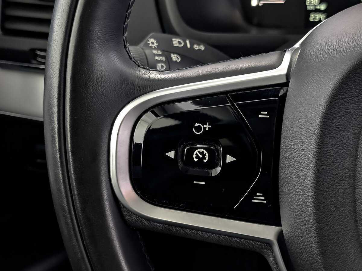 Купить Volvo XC90 с пробегом. Фото: #26