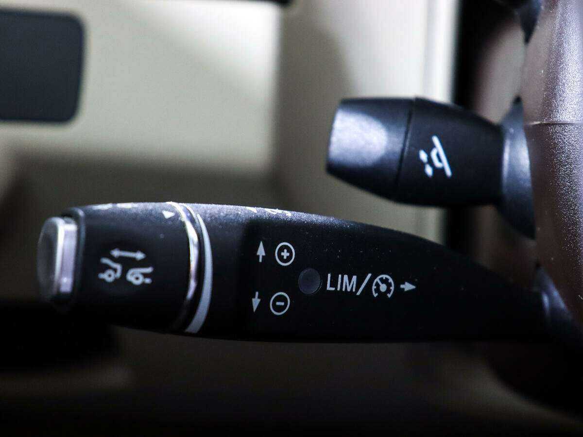 Купить Mercedes-Benz E-Класс с пробегом. Фото: #17
