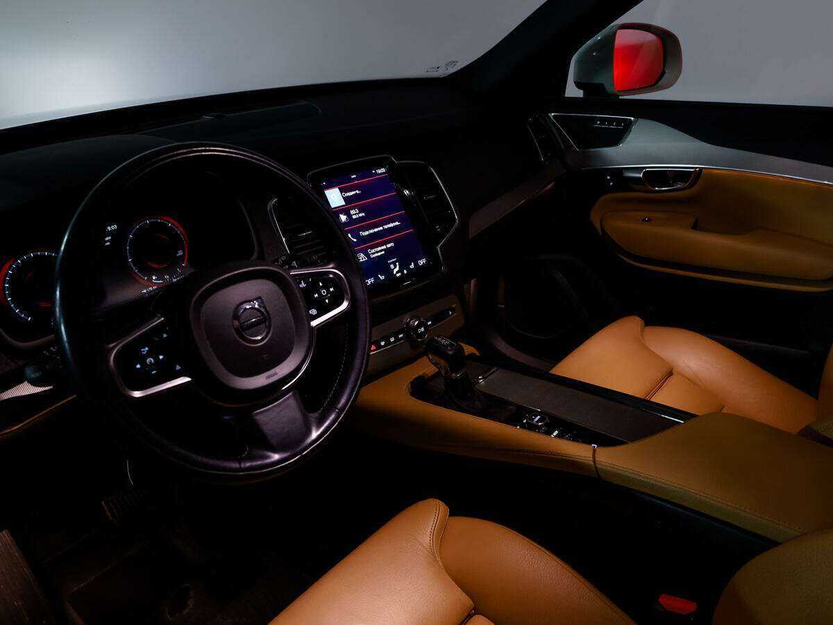 Купить Volvo XC90 с пробегом. Фото: #21
