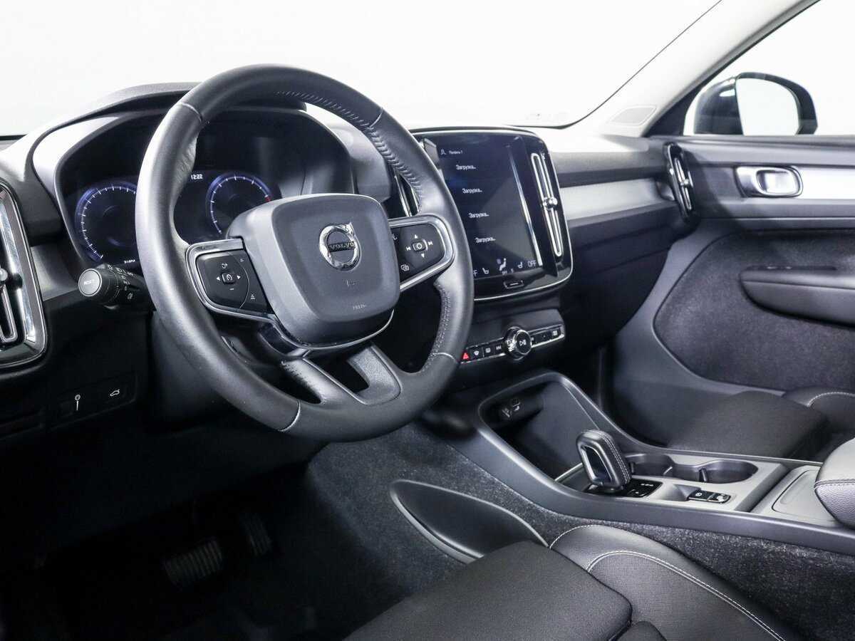 Купить Volvo XC40 с пробегом. Фото: #10