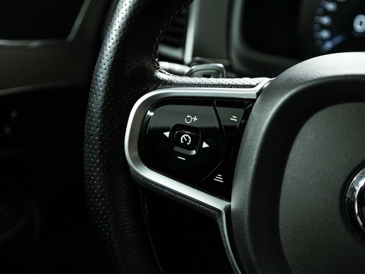 Купить Volvo XC90 с пробегом. Фото: #20
