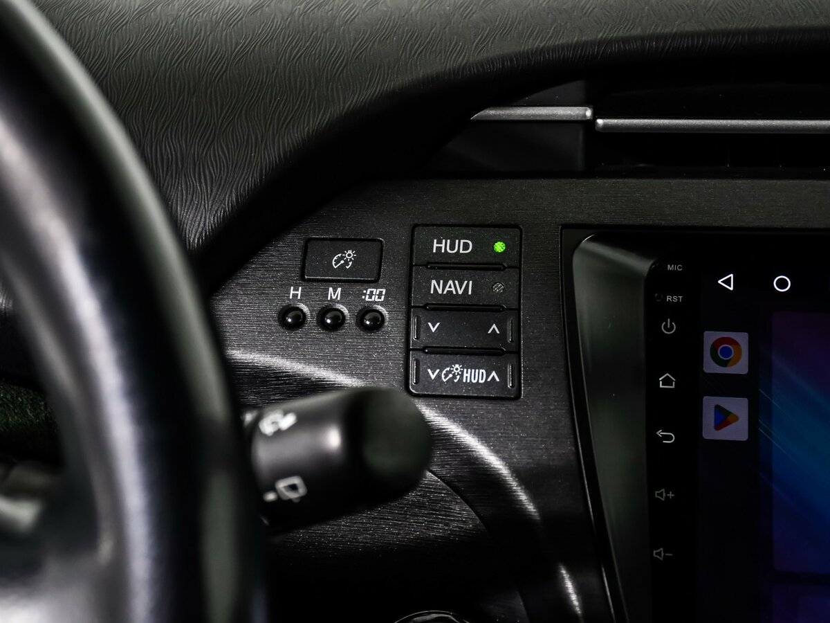 Купить Toyota Prius с пробегом. Фото: #14