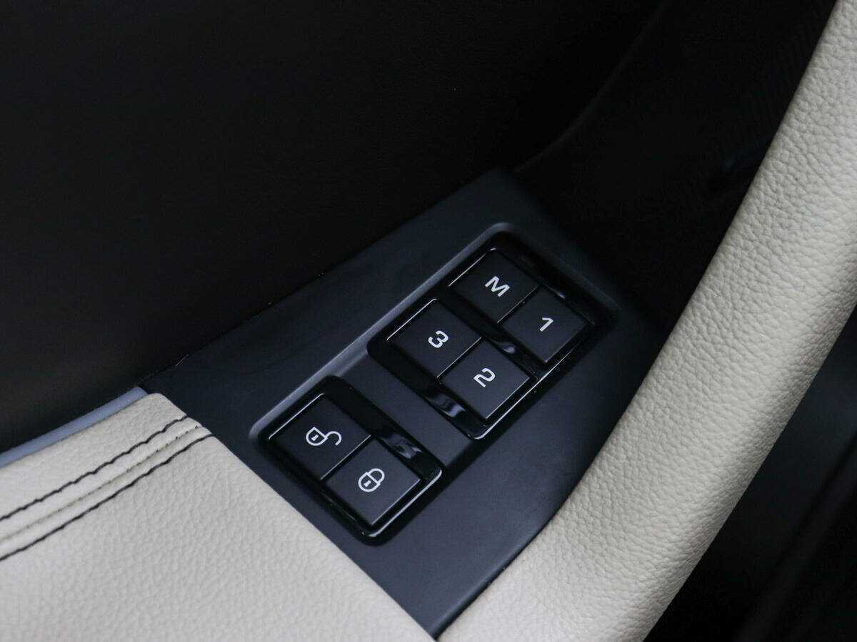 Купить Jaguar F-Pace с пробегом. Фото: #15