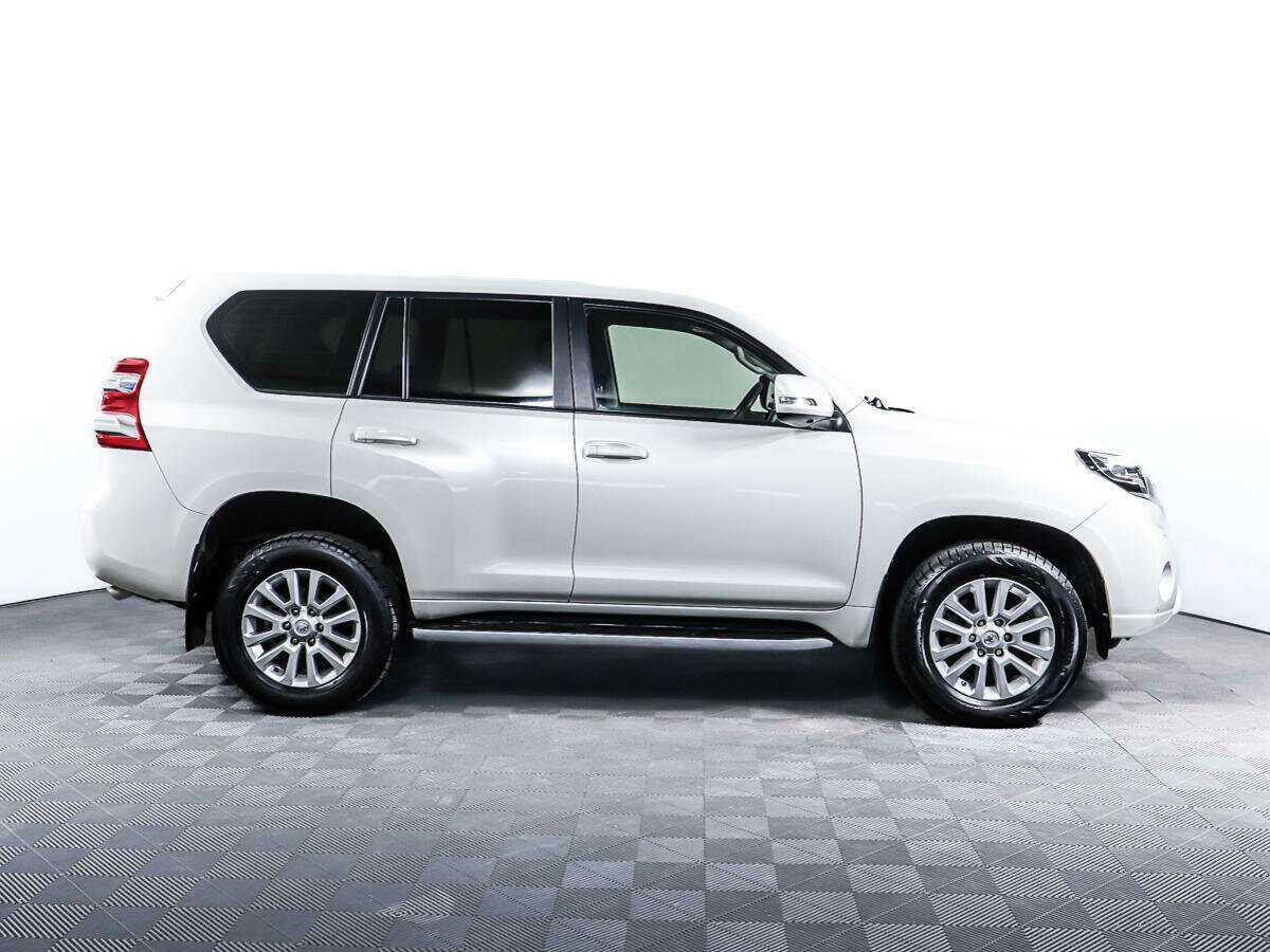 Купить Toyota Land Cruiser Prado с пробегом. Фото: #3