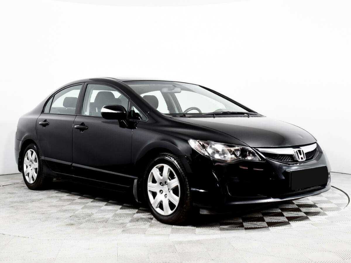Купить Honda Civic с пробегом. Фото: #2