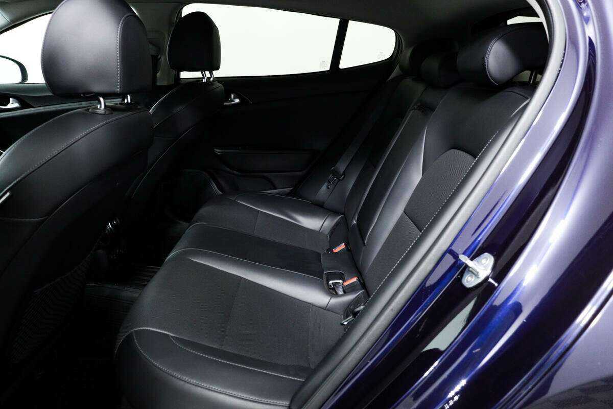 Купить Kia Stinger с пробегом. Фото: #11
