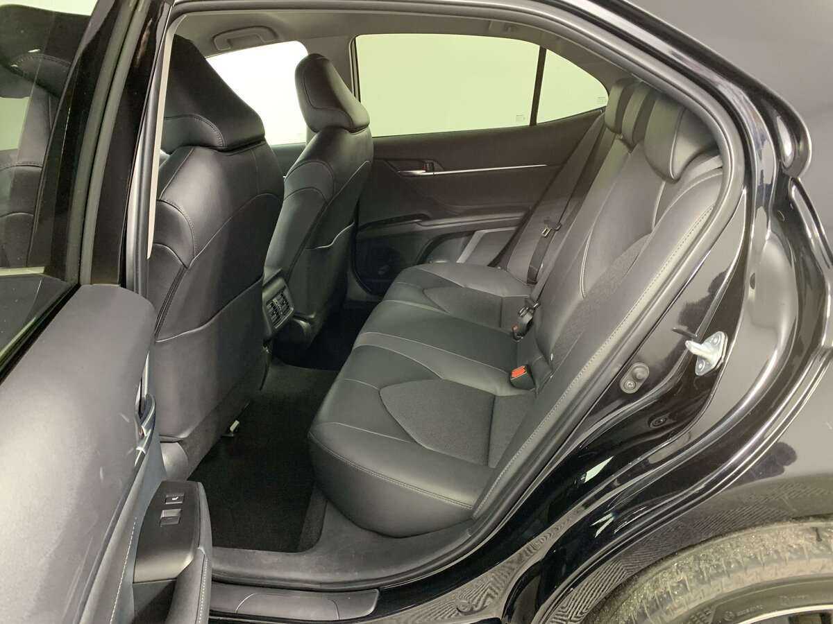 Купить Toyota Camry с пробегом. Фото: #6