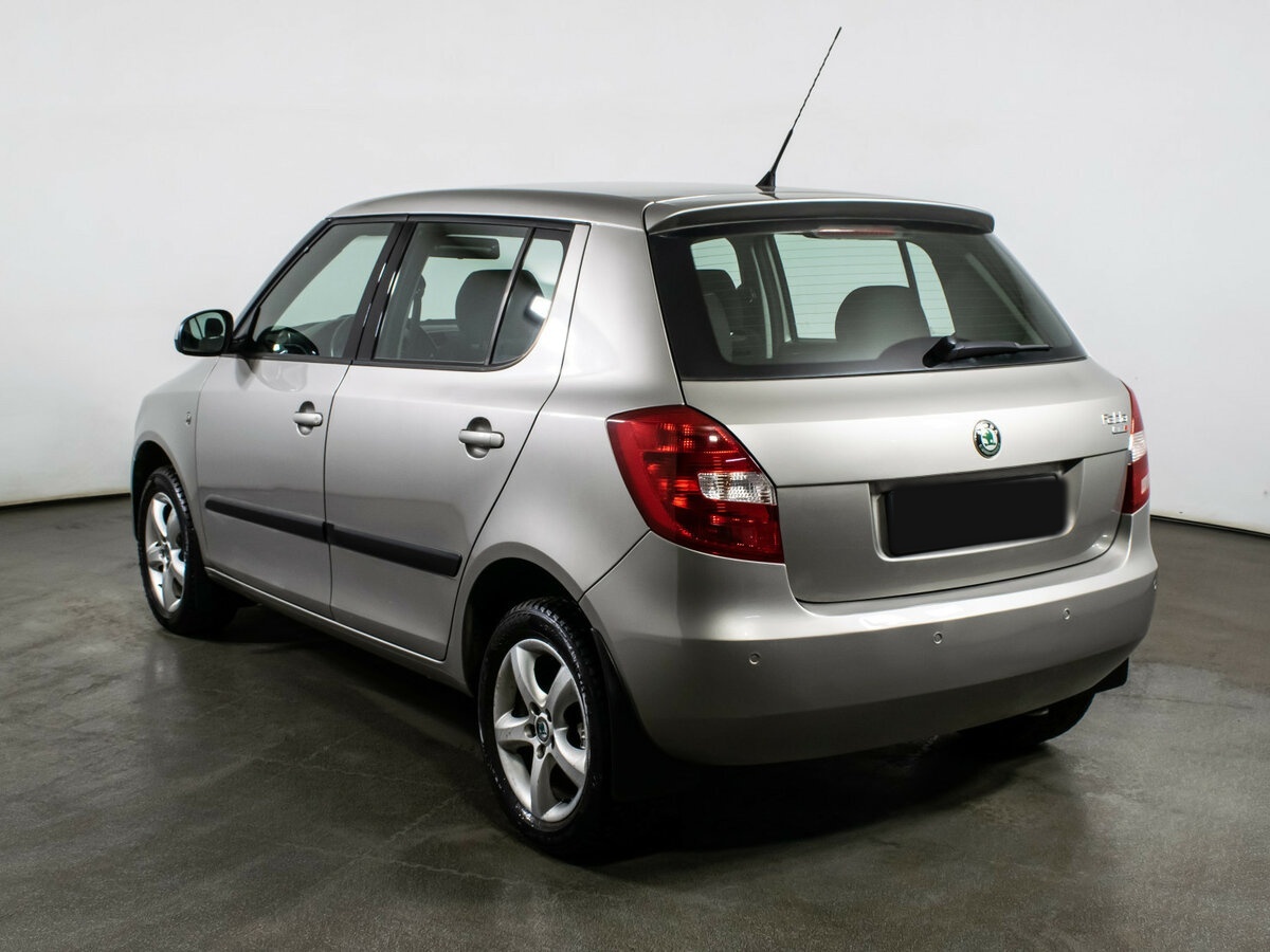 Купить Skoda Fabia с пробегом. Фото: #6
