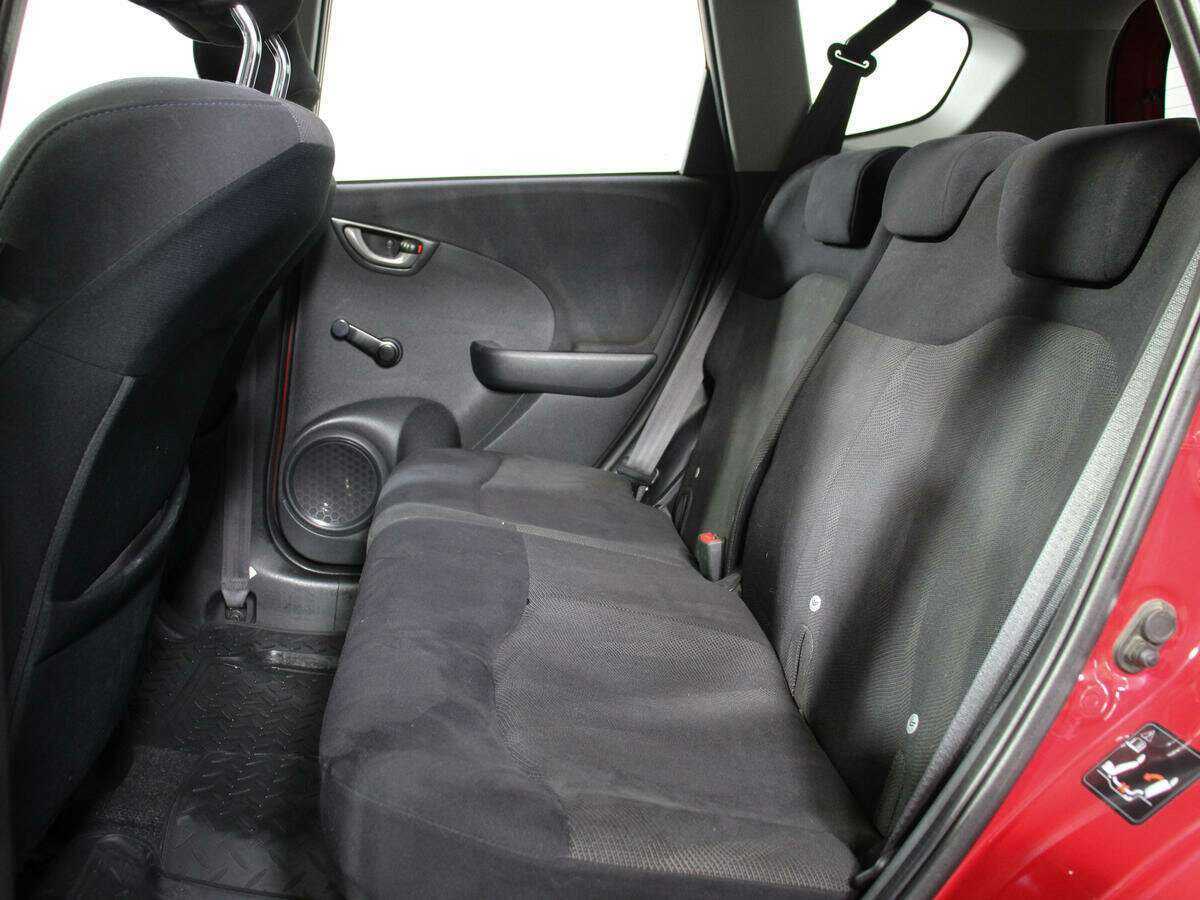 Купить Honda Jazz с пробегом. Фото: #9