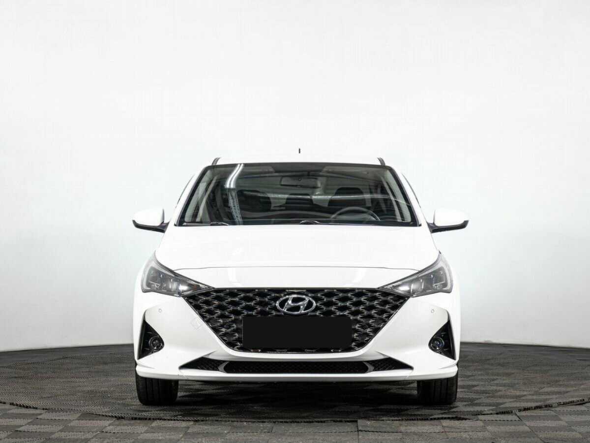 Купить Hyundai Solaris с пробегом. Фото: #1