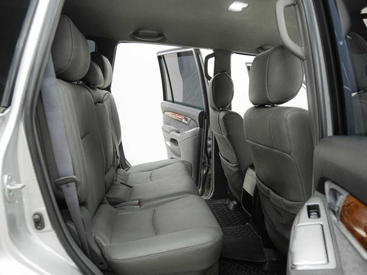 Купить Toyota Land Cruiser Prado с пробегом. Фото: #16