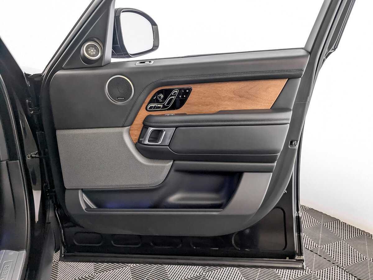 Купить Land Rover Range Rover с пробегом. Фото: #24