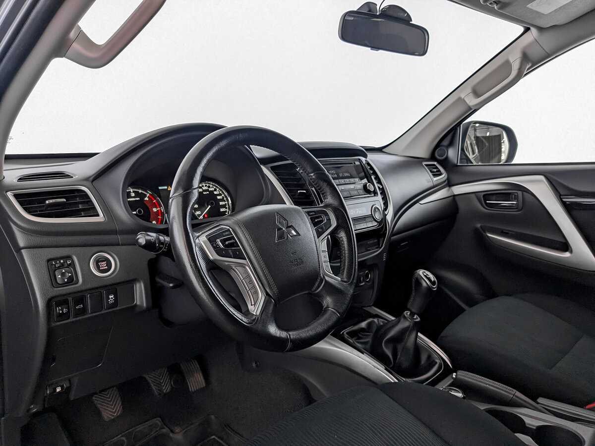 Купить Mitsubishi Pajero Sport с пробегом. Фото: #13