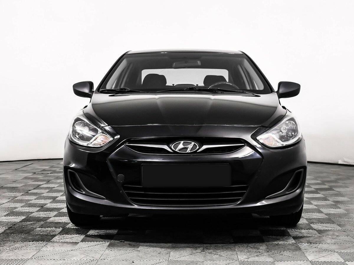 Купить Hyundai Solaris с пробегом. Фото: #1