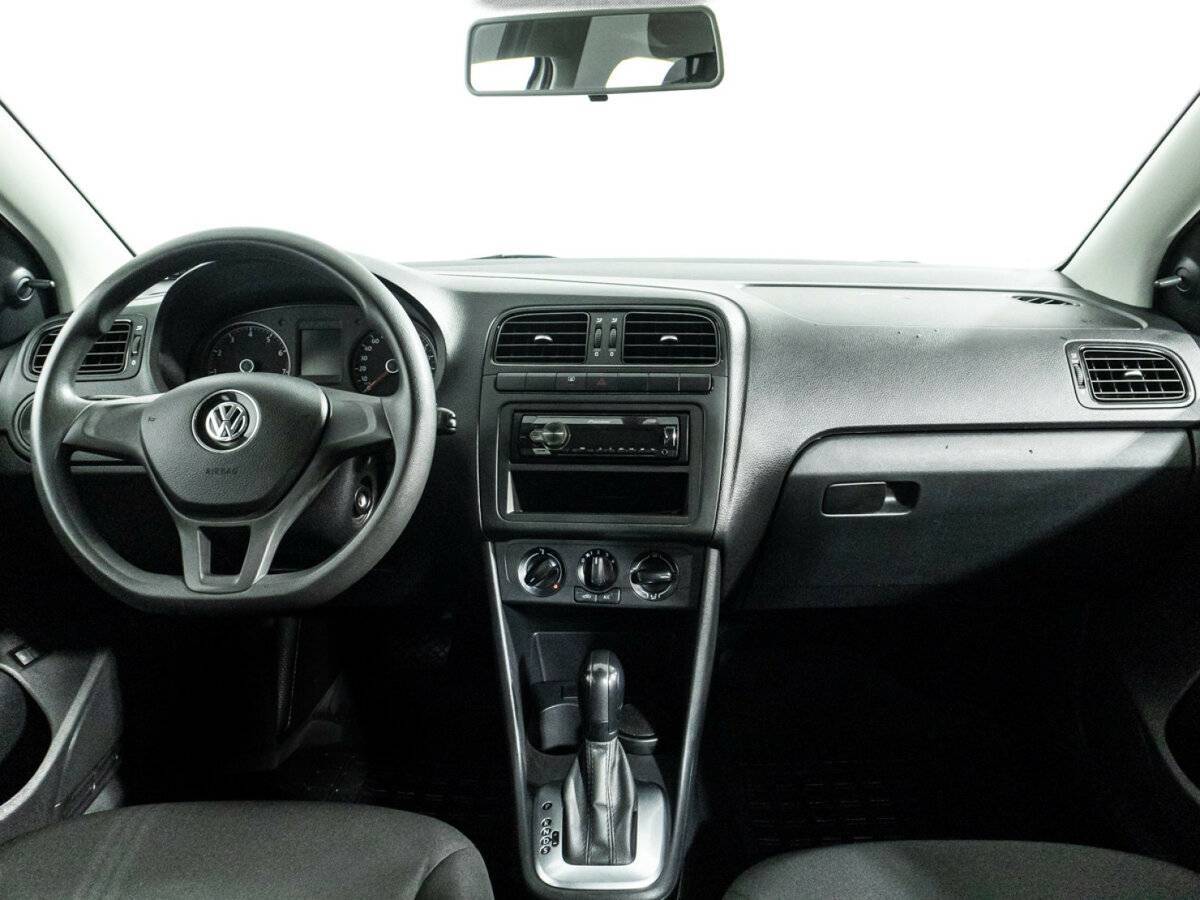 Купить Volkswagen Polo с пробегом. Фото: #12