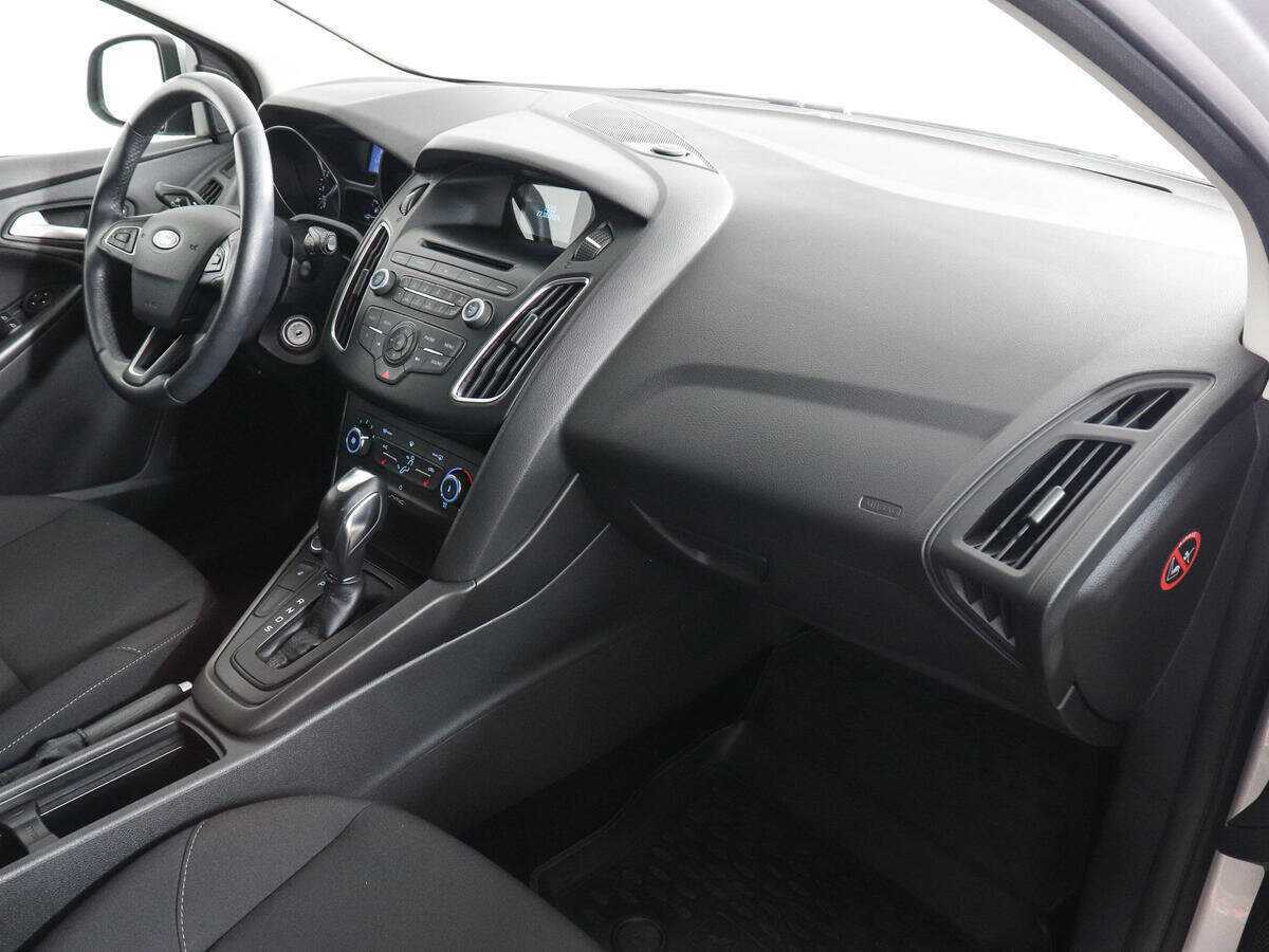 Купить Ford Focus с пробегом. Фото: #9