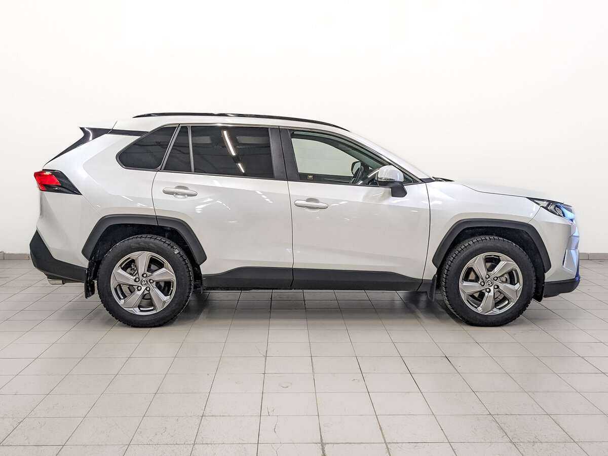 Купить Toyota RAV4 с пробегом. Фото: #3