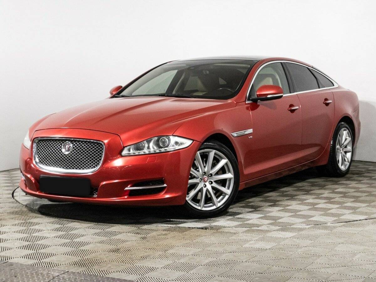 Купить Jaguar XJ с пробегом. Фото: #0