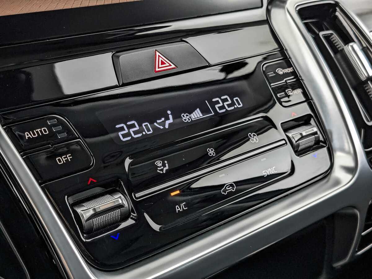Купить Kia Sorento с пробегом. Фото: #16