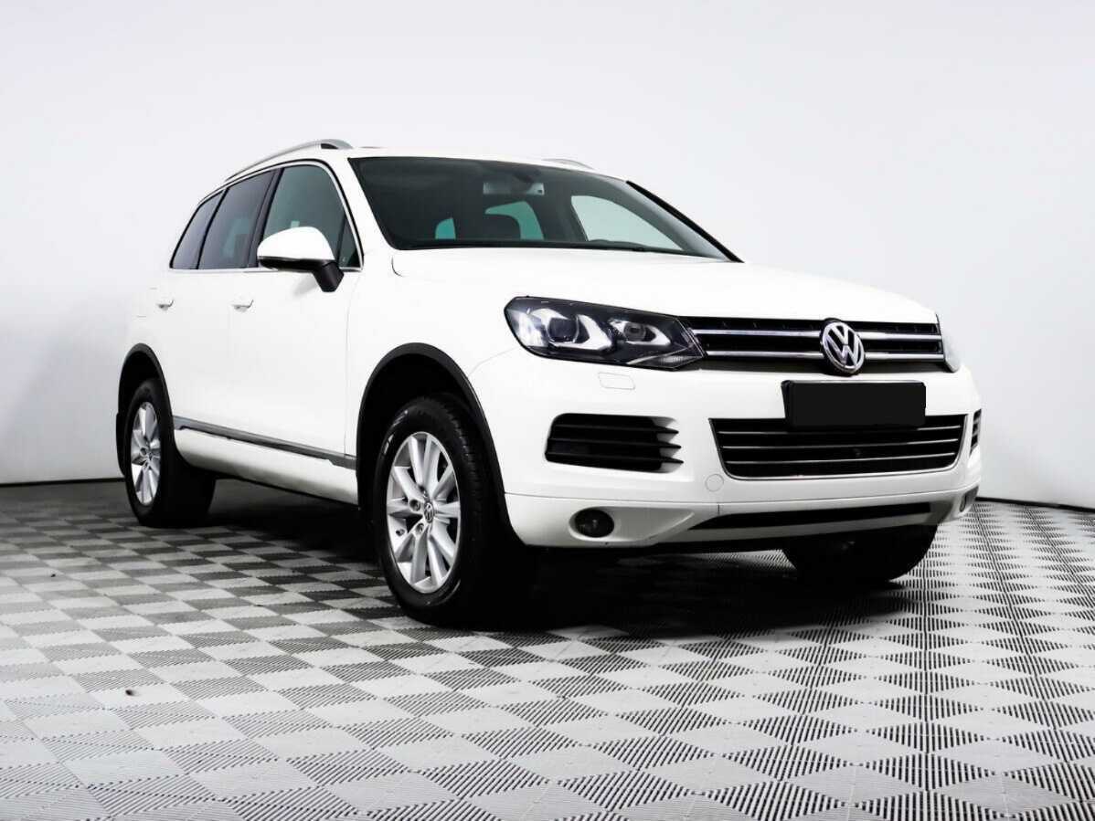 Купить Volkswagen Touareg с пробегом. Фото: #2